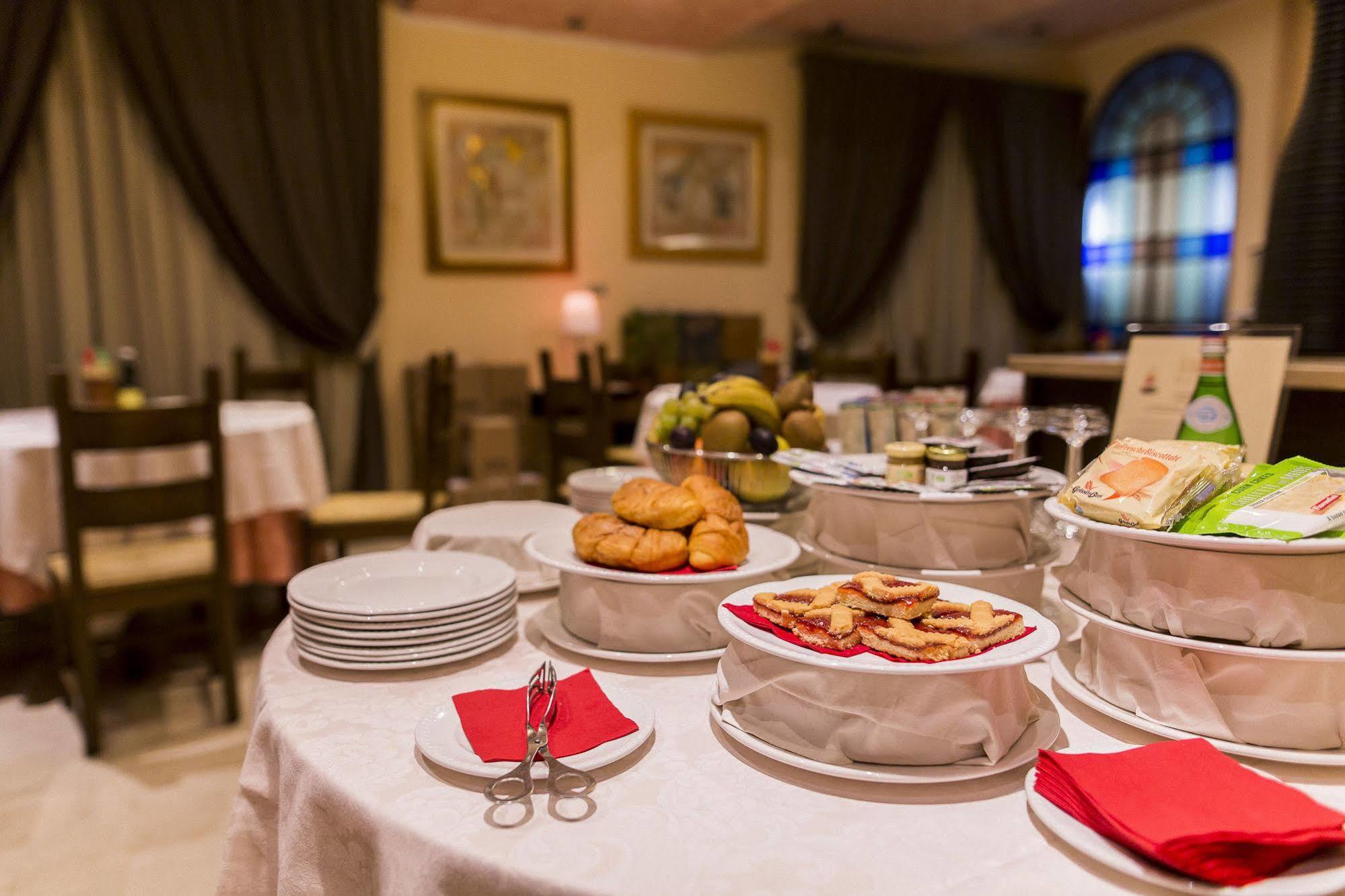 Quari Hotel Restaurant & Pizza Cologna Veneta Екстериор снимка