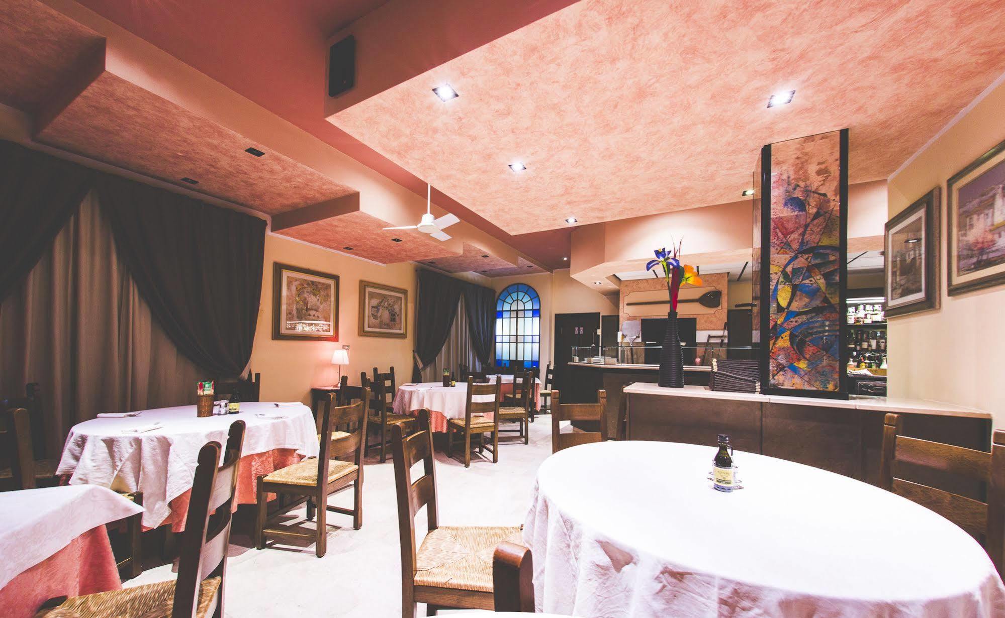 Quari Hotel Restaurant & Pizza Cologna Veneta Екстериор снимка